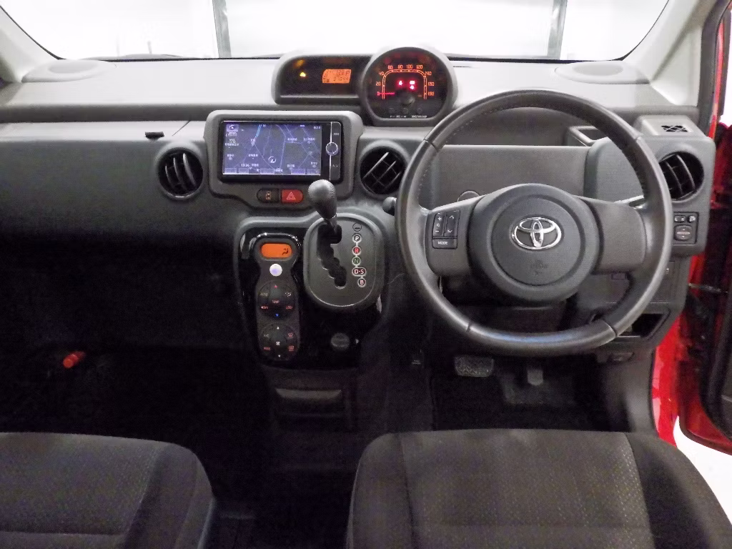 TOYOTA PORTE