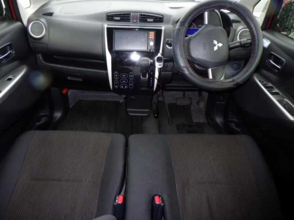 MITSUBISHI EK CUSTOM