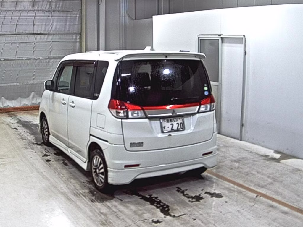 MITSUBISHI DELICA D:2