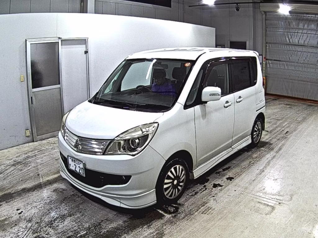 MITSUBISHI DELICA D:2