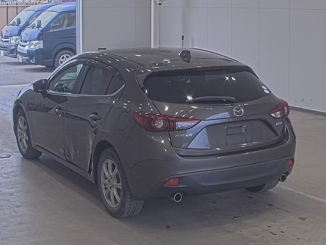 MAZDA AXELA