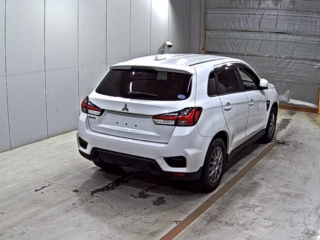 MITSUBISHI RVR