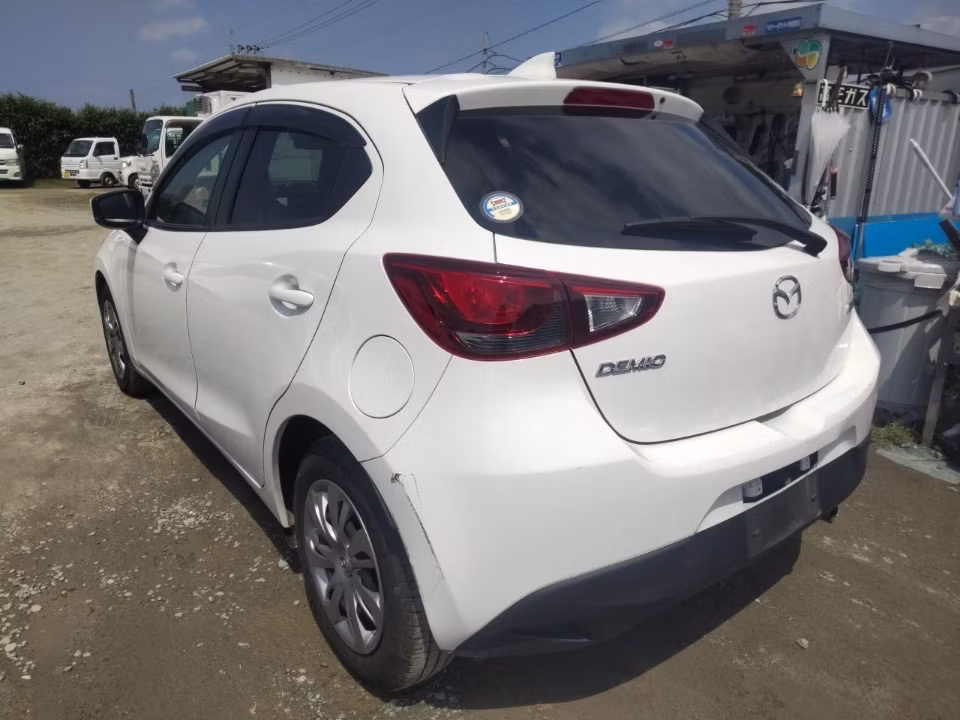 MAZDA DEMIO
