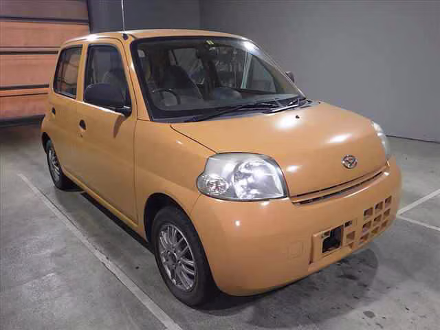 DAIHATSU ESSE