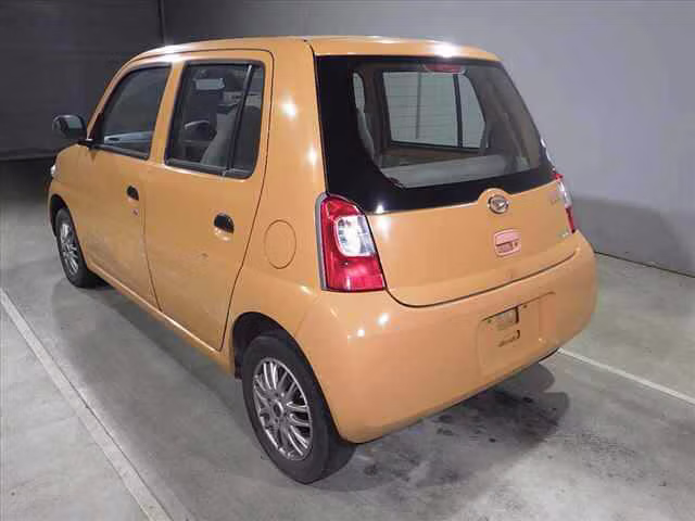 DAIHATSU ESSE