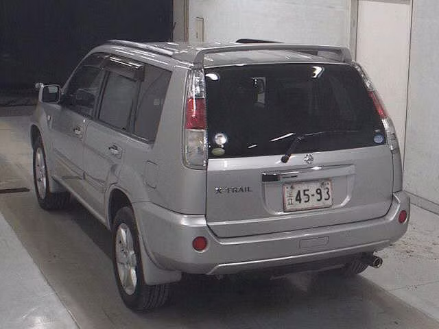 NISSAN X-TRAIL