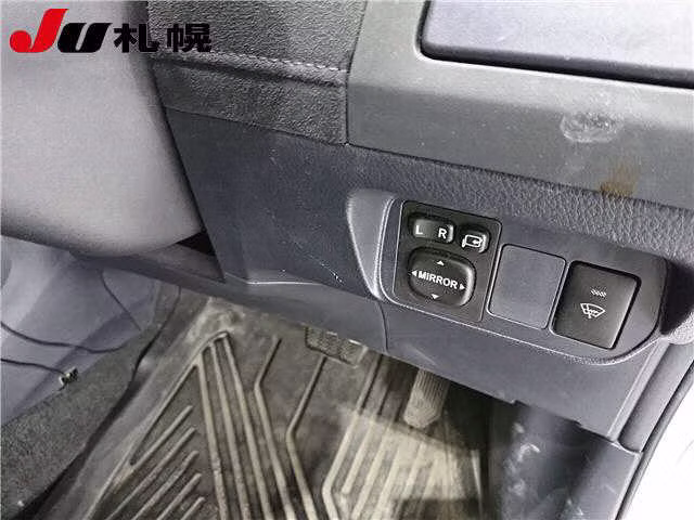 TOYOTA BLADE