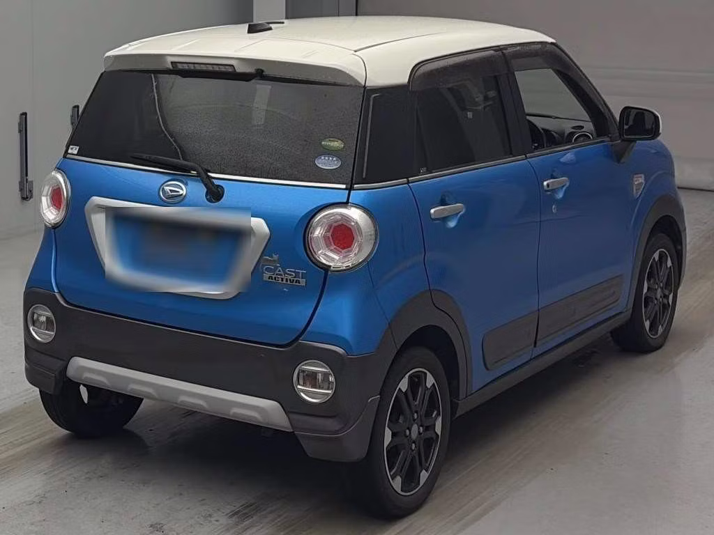 DAIHATSU CAST