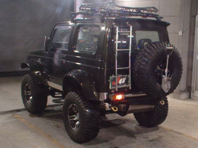 SUZUKI JIMNY SIERRA