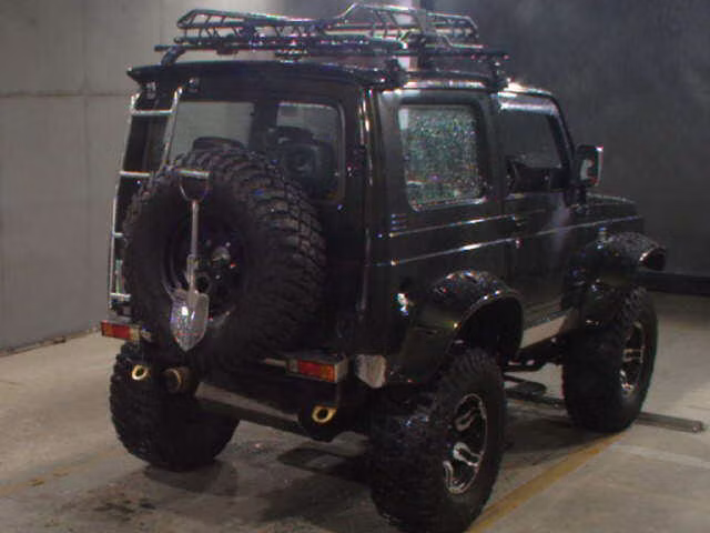 SUZUKI JIMNY SIERRA