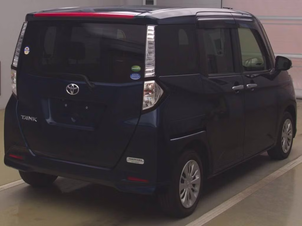 TOYOTA TANK