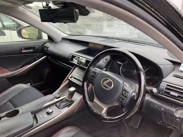 LEXUS IS300