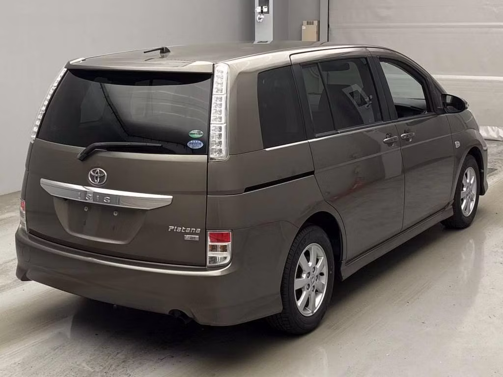 TOYOTA ISIS
