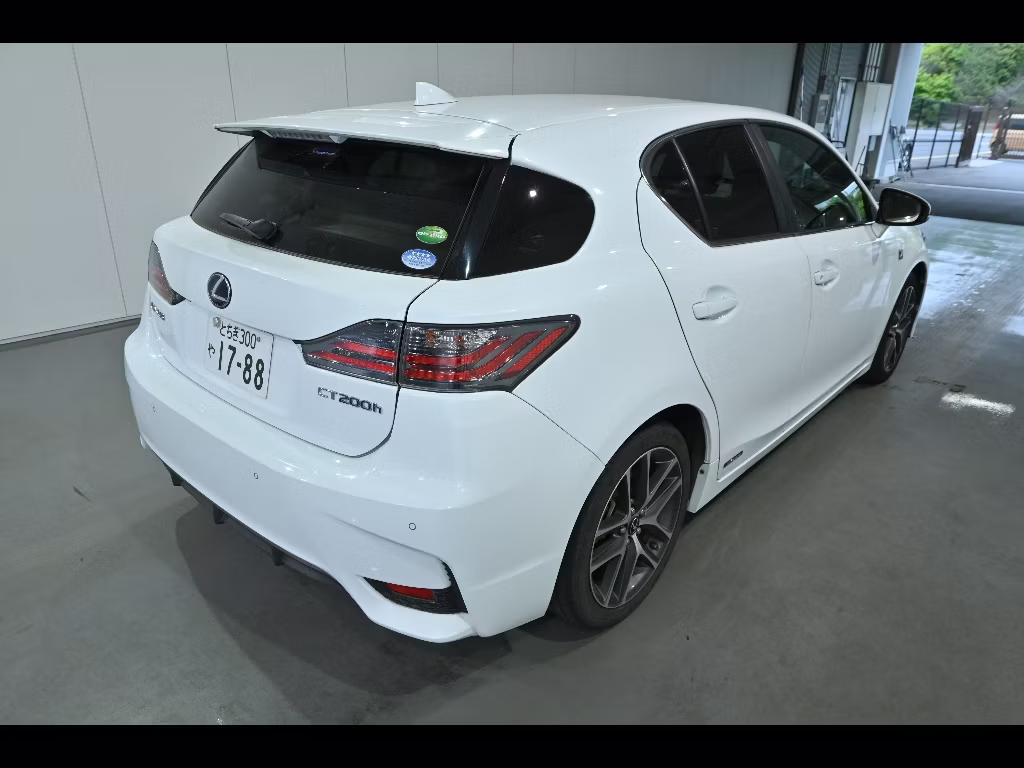 LEXUS CT200H