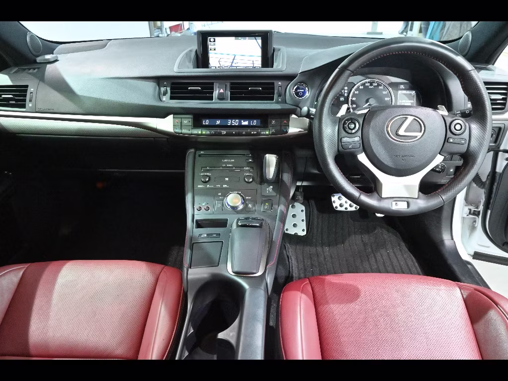 LEXUS CT200H