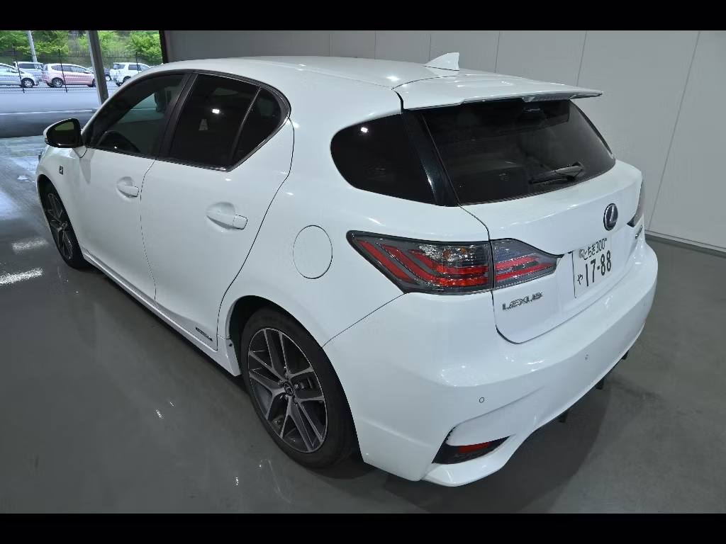 LEXUS CT200H