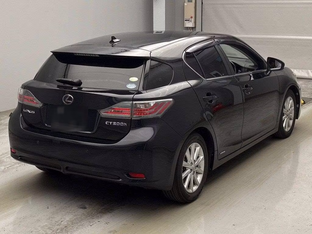 LEXUS CT200H