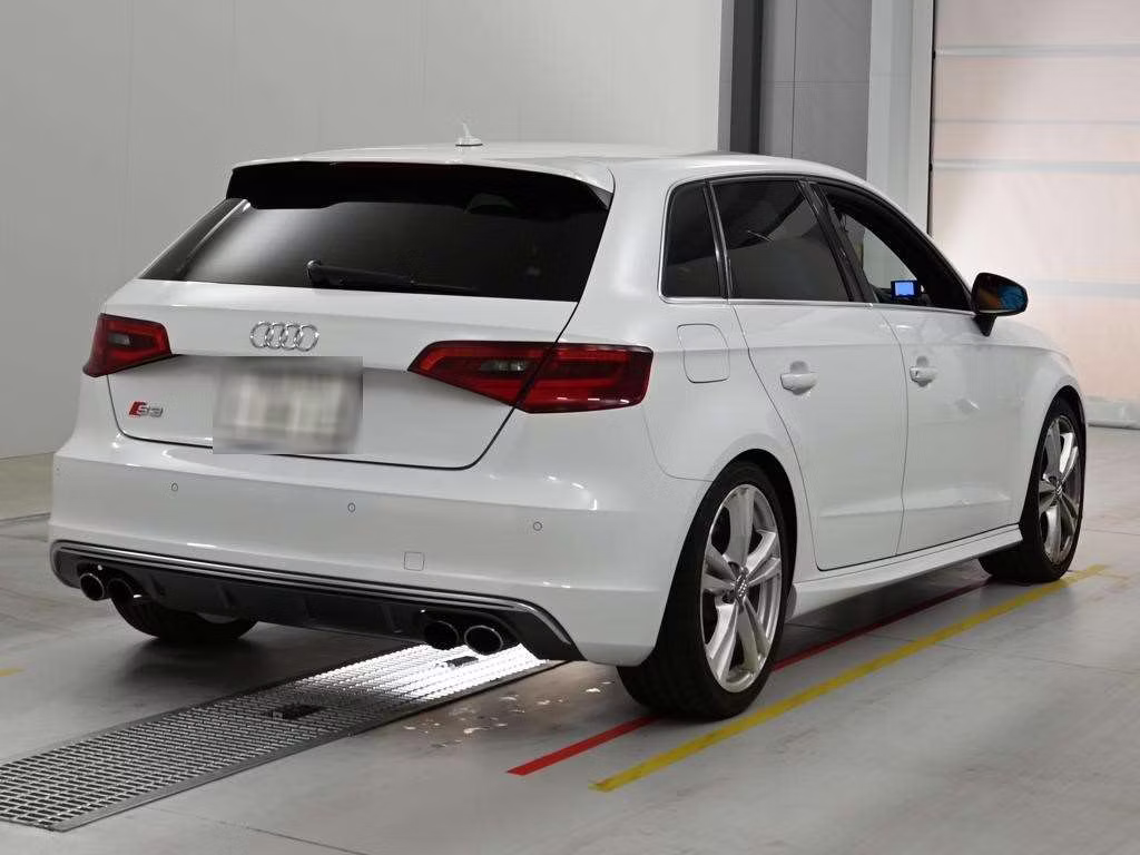 AUDI S3