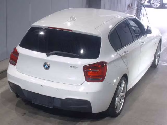 BMW 1-SERIES