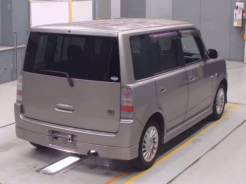 TOYOTA BB