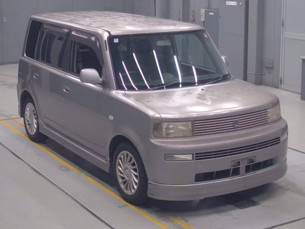 TOYOTA BB