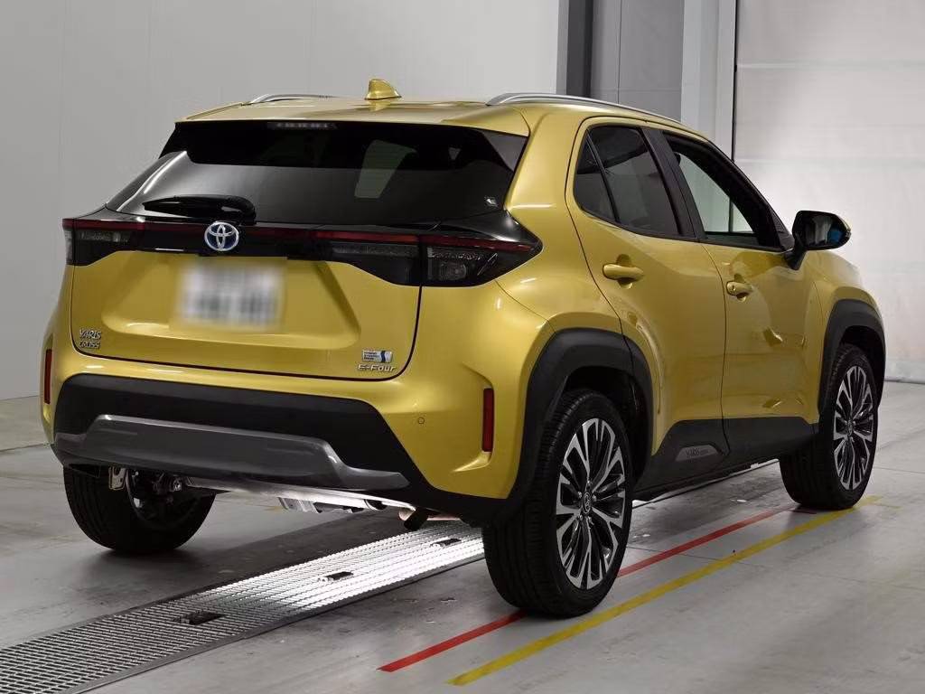TOYOTA YARIS CROSS