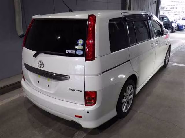 TOYOTA ISIS