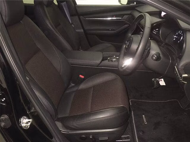 MAZDA MAZDA3