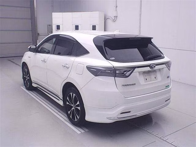 TOYOTA HARRIER
