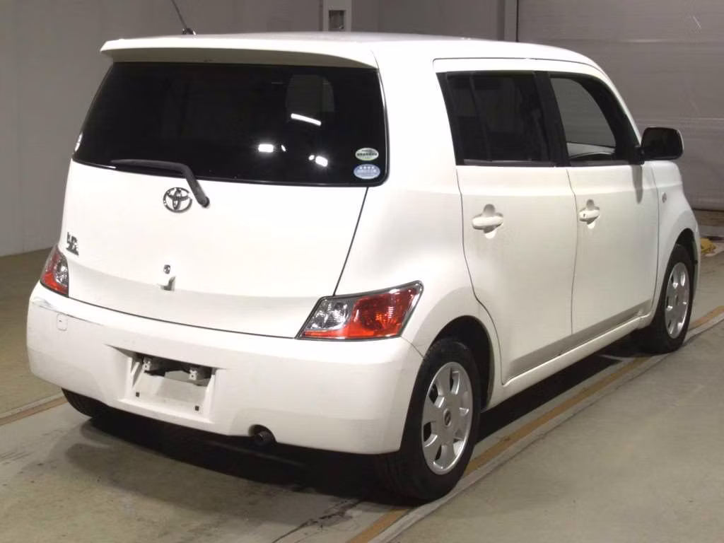TOYOTA BB