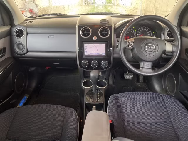 MAZDA VERISA