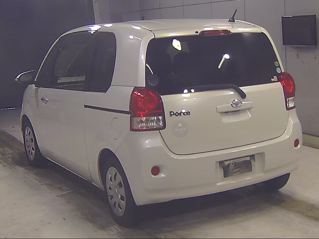 TOYOTA PORTE