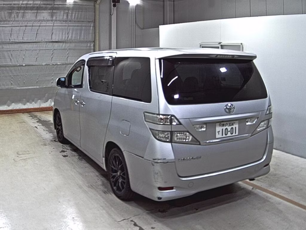 TOYOTA VELLFIRE