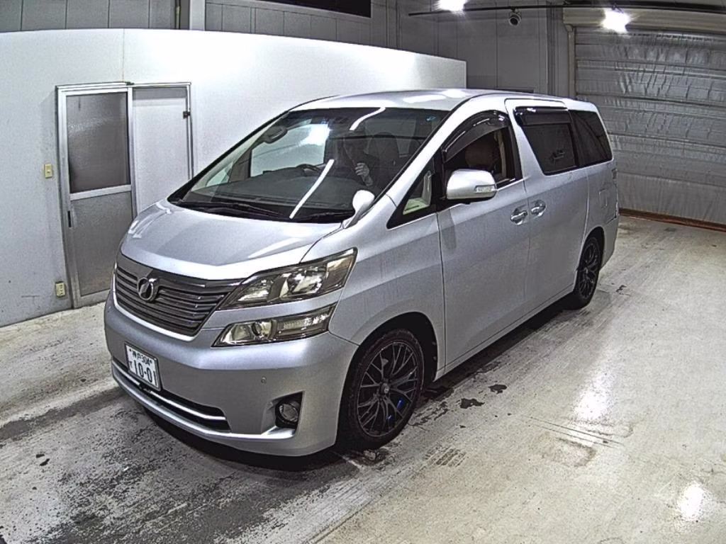 TOYOTA VELLFIRE