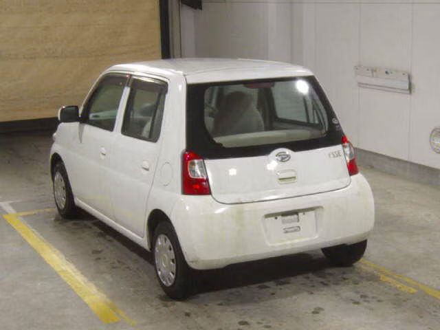 DAIHATSU ESSE