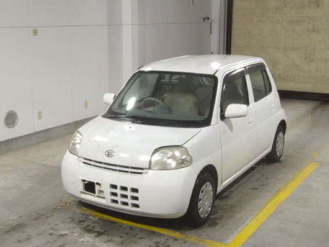 DAIHATSU ESSE