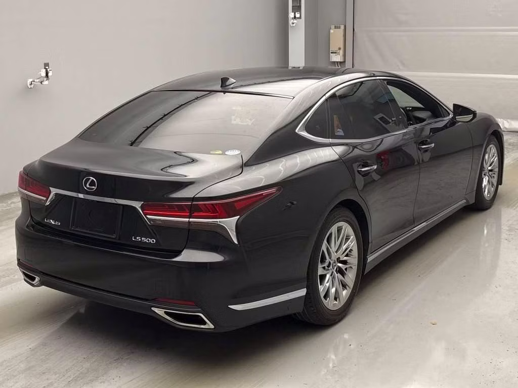 LEXUS LS500
