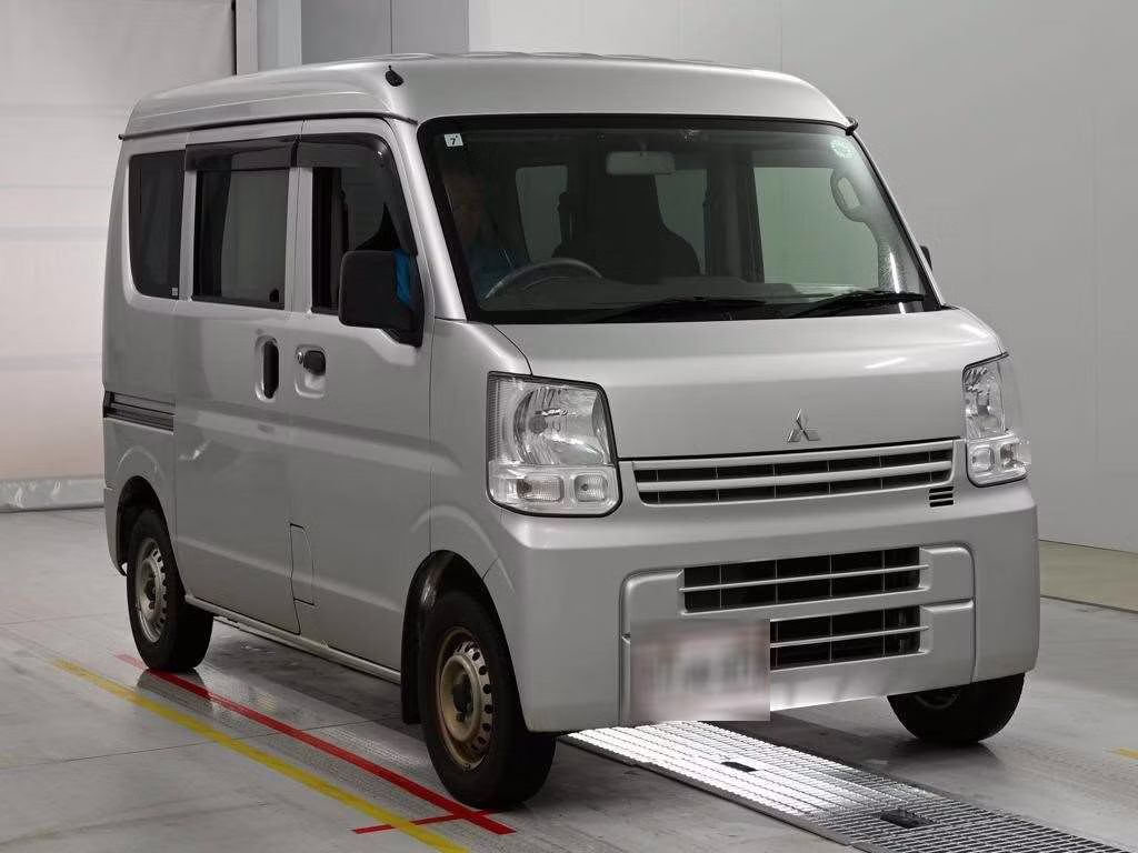 MITSUBISHI MINICAB