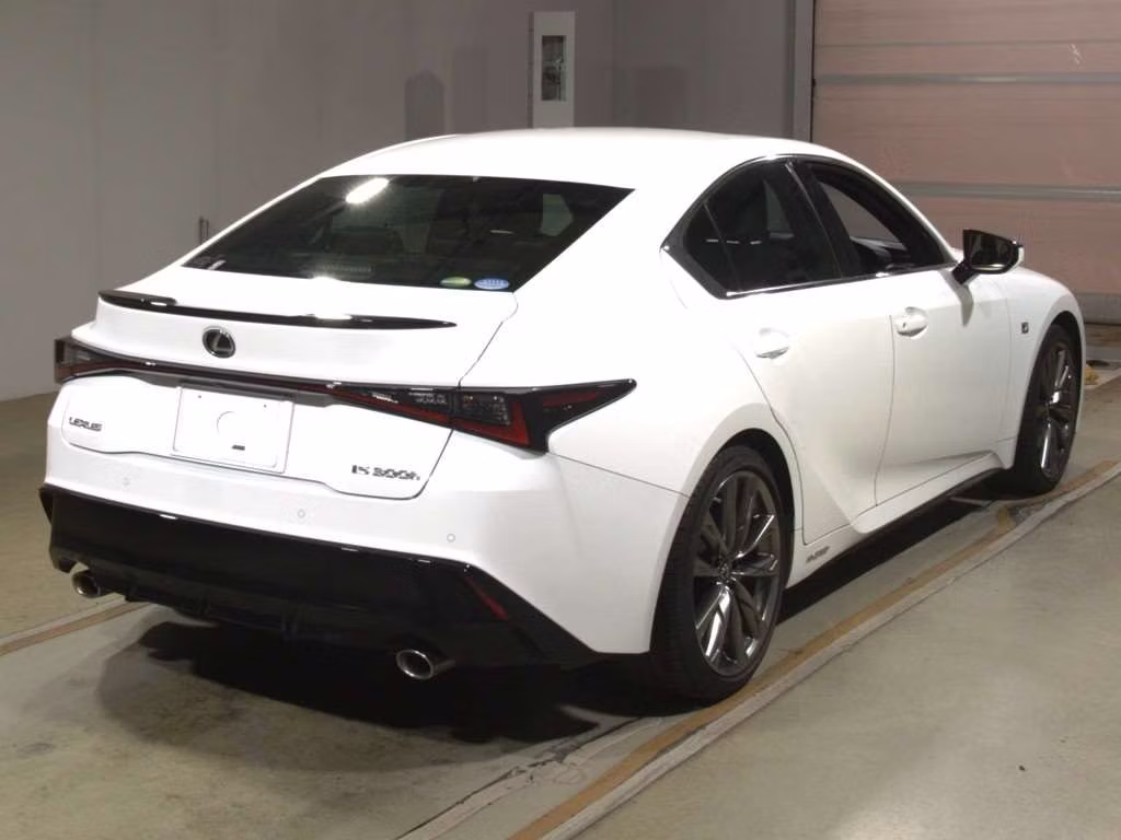 LEXUS IS300H