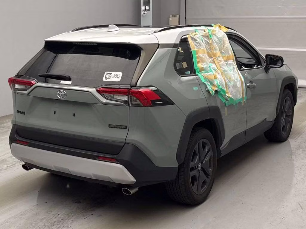 TOYOTA RAV4