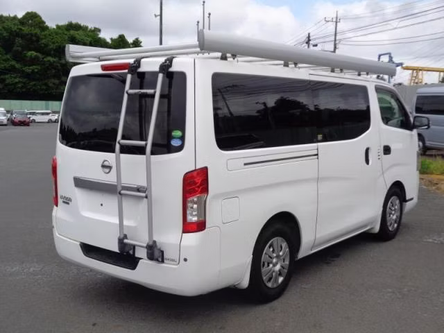 NISSAN NV350 CARAVAN