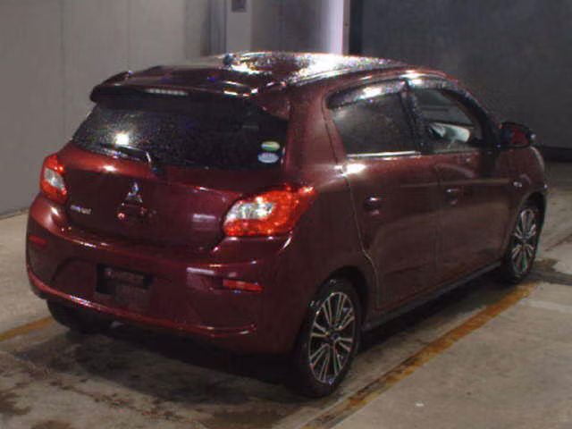 MITSUBISHI MIRAGE