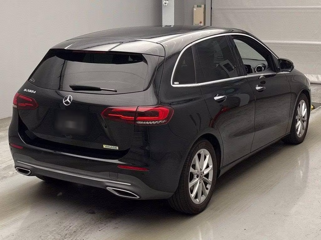 MERCEDES-BENZ B-CLASS