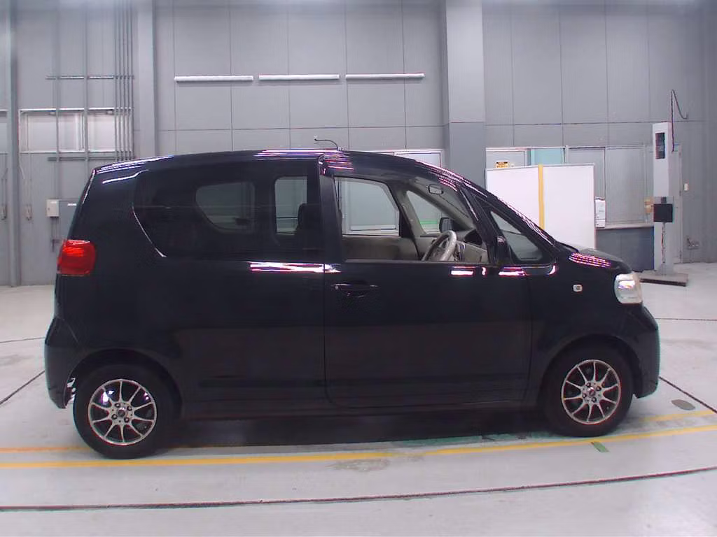 TOYOTA PORTE
