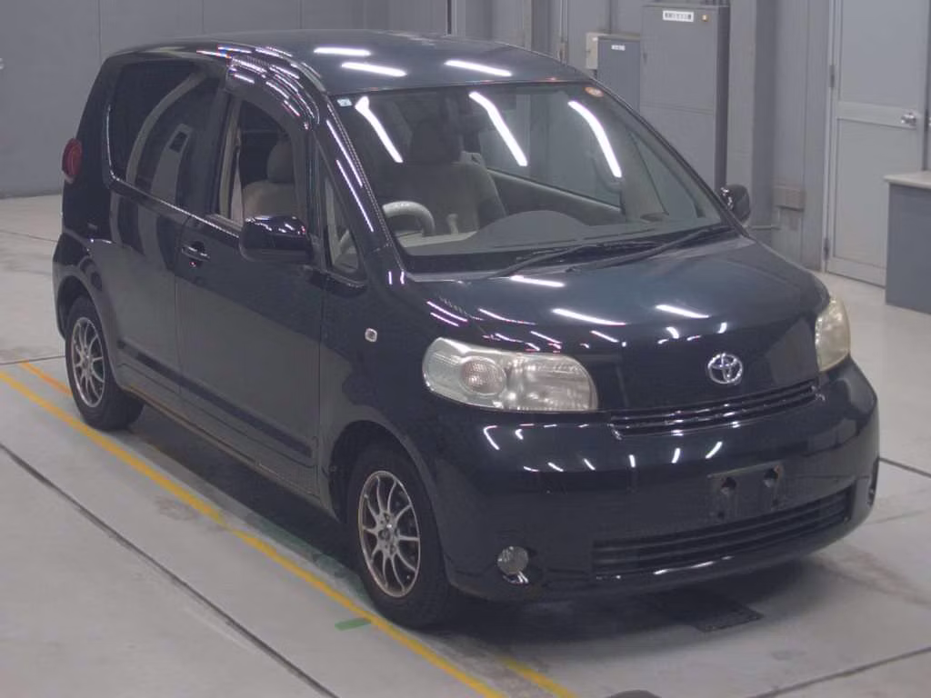 TOYOTA PORTE