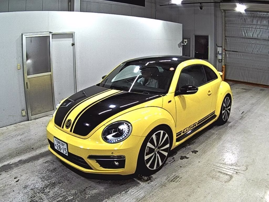 VOLKSWAGEN BEETLE