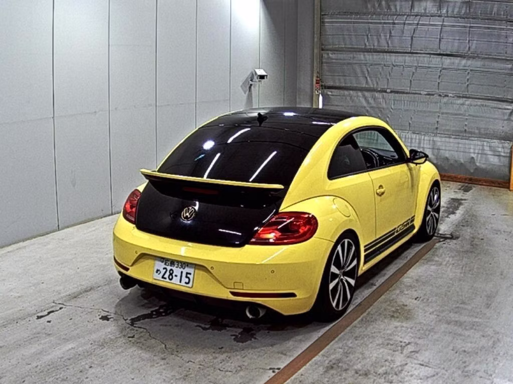 VOLKSWAGEN BEETLE