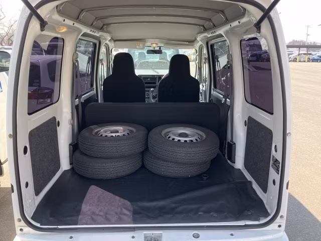 TOYOTA PIXIS VAN