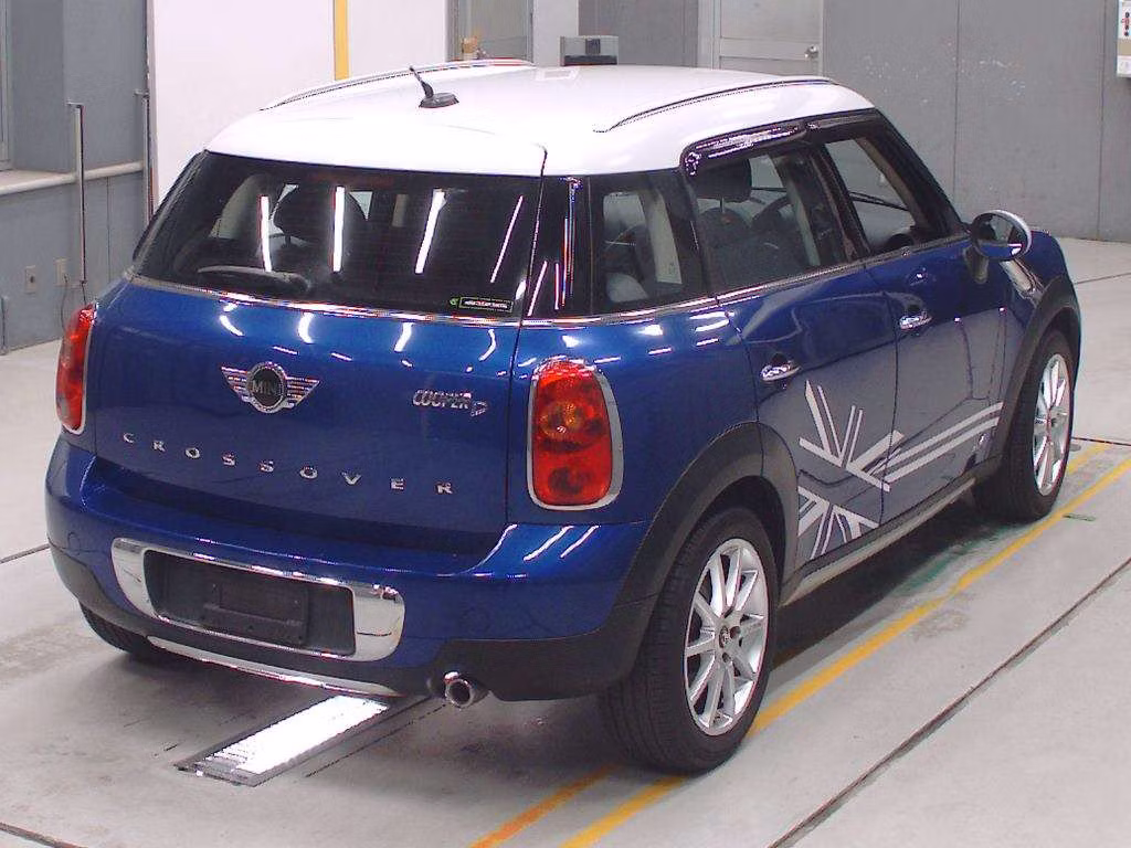 MINI CROSSOVER