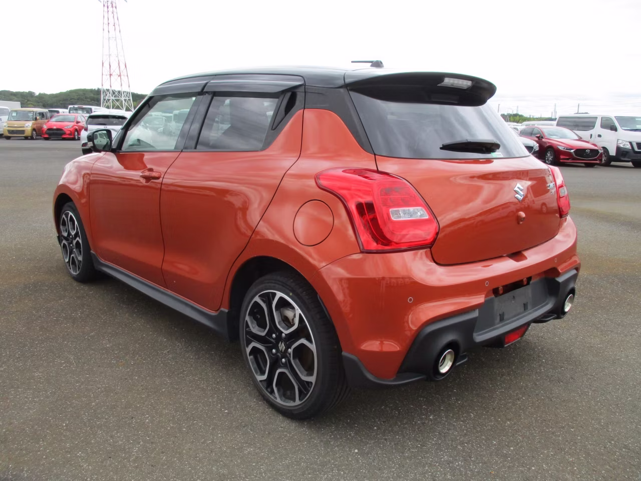 SUZUKI SWIFT
